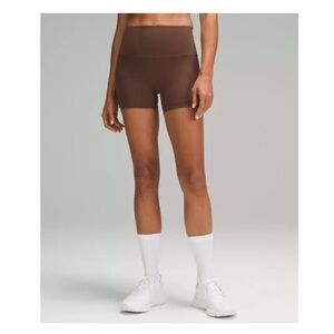 NWOT Lululemon Wunder Train High-RiseShort 4" *Online Only